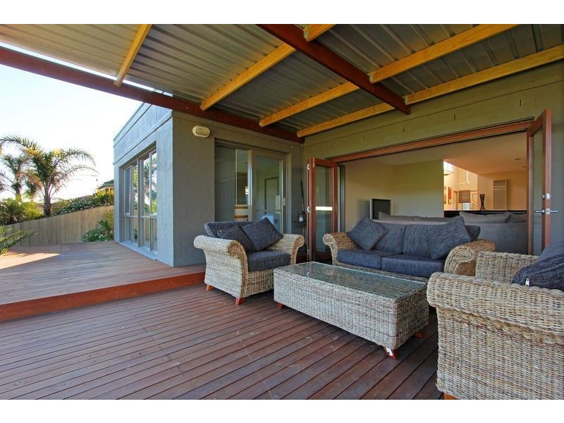 3 Fairway Drive, Safety Beach VIC 3936