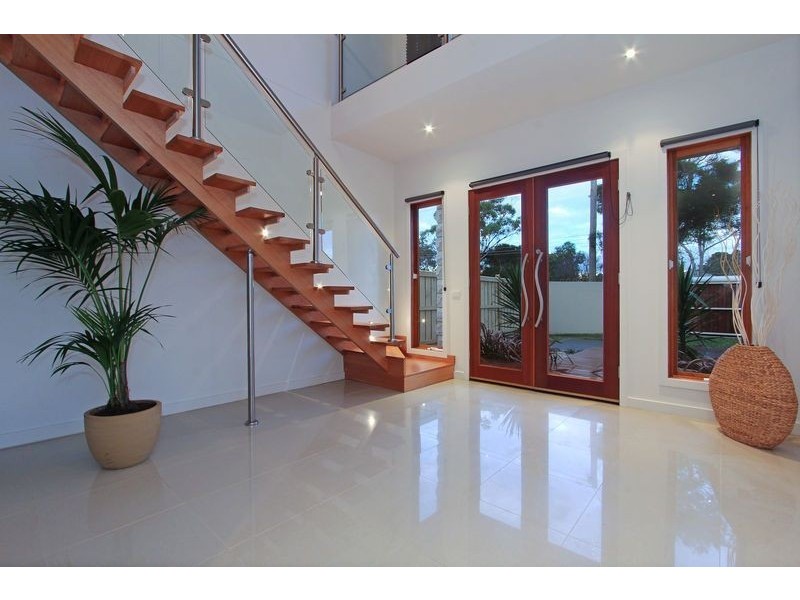 169 Dromana Parade, Safety Beach VIC 3936