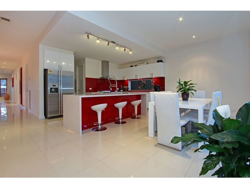 169 Dromana Parade, Safety Beach VIC 3936