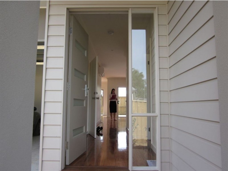 2/29 South Rd, Mccrae VIC 3938