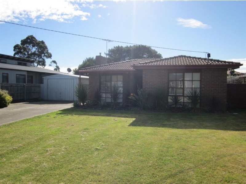 25 Coveside Ave, Safety Beach VIC 3936