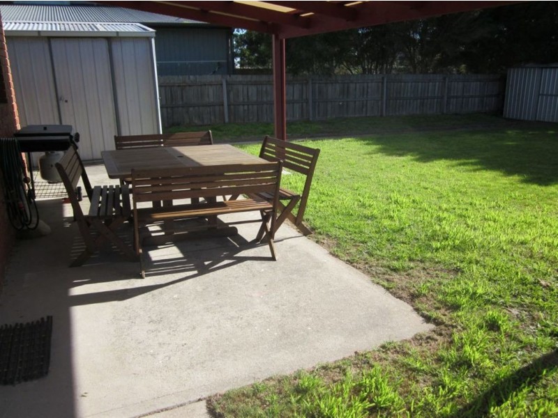 25 Coveside Ave, Safety Beach VIC 3936