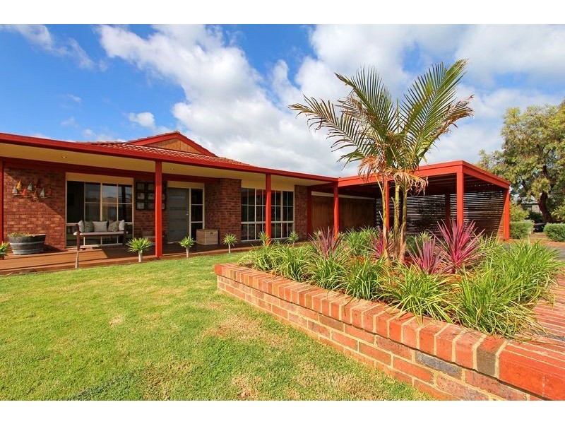31 Lakeview Drive, Safety Beach VIC 3936