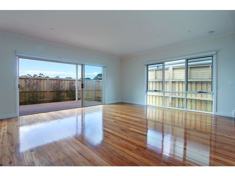 2/29 South Road, Mccrae VIC 3938