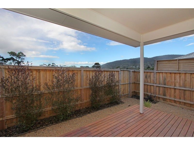 2/29 South Road, Mccrae VIC 3938