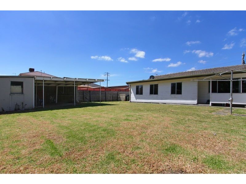 2 Balmoral Ave, Safety Beach VIC 3936