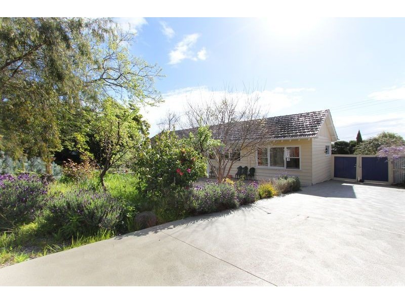 143 Bayview Road, Mccrae VIC 3938