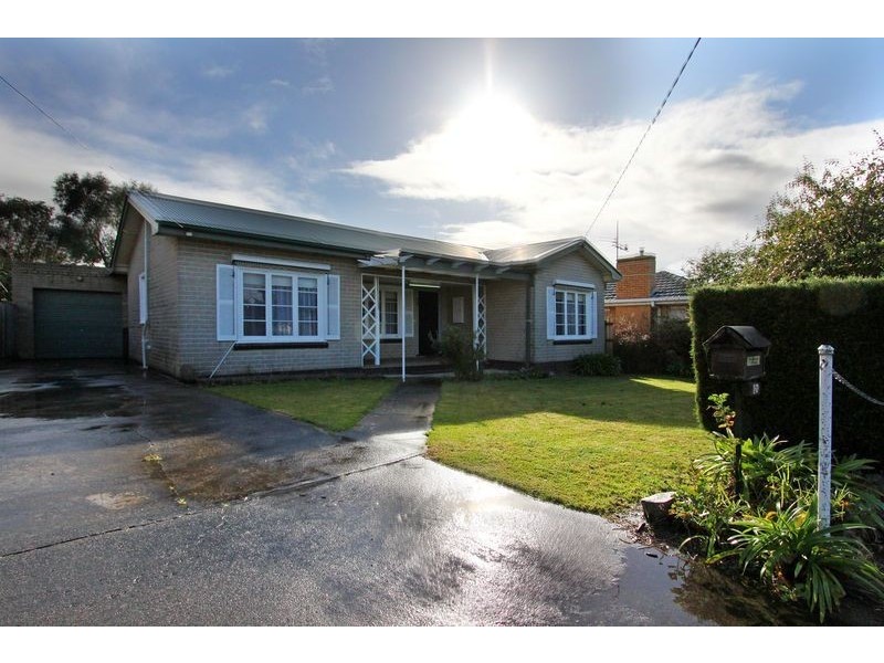 10 Margo Street, Dromana VIC 3936