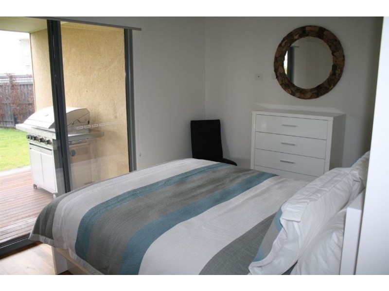 55 Pier Street, Dromana VIC 3936