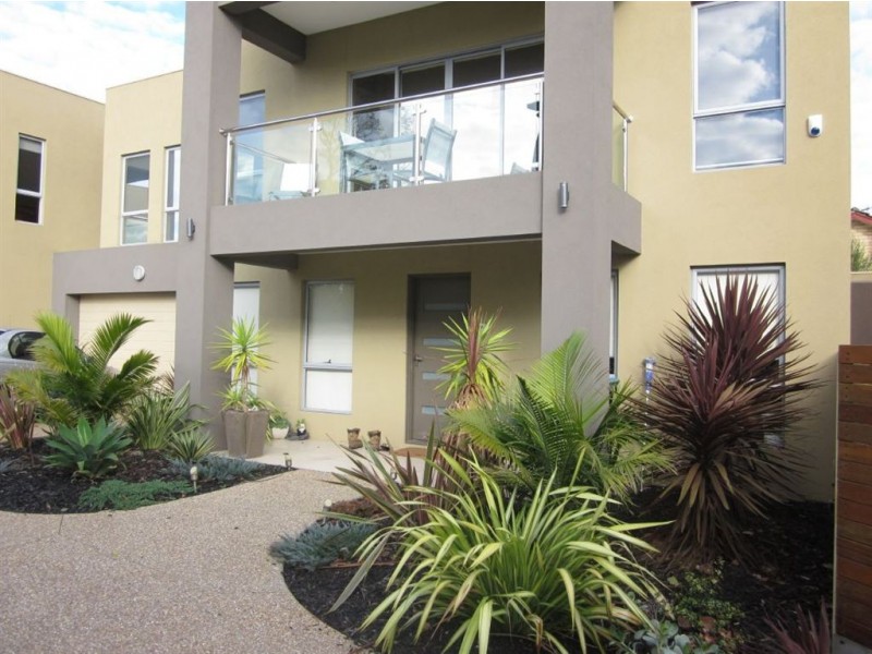 2/5 Thomas St, Dromana VIC 3936