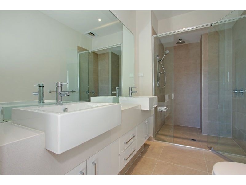 2/5 Highfield Road, Mccrae VIC 3938