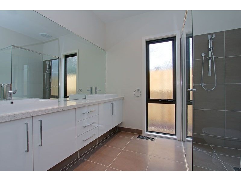 3/4 Heales Street, Dromana VIC 3936