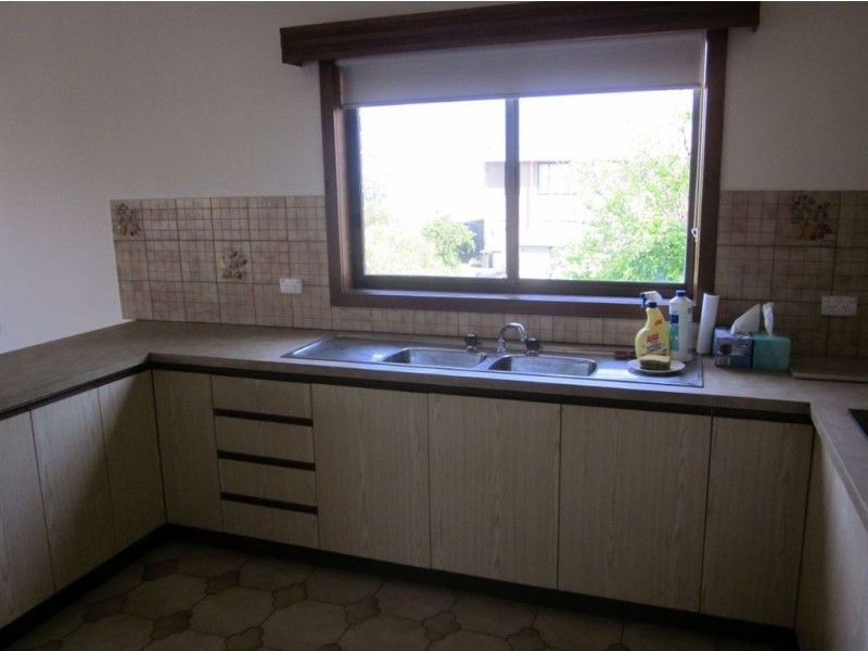 1 Tonkin Street, Safety Beach VIC 3936