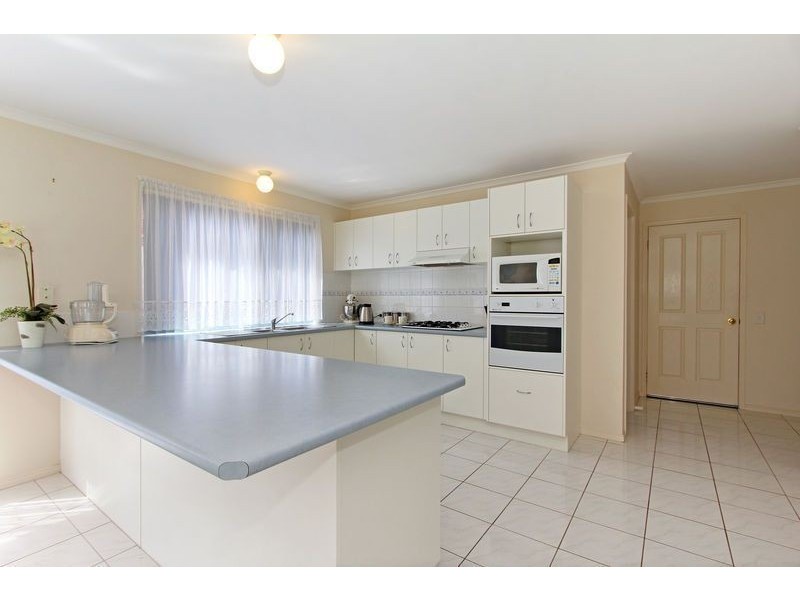 7 Somerset Place, Safety Beach VIC 3936