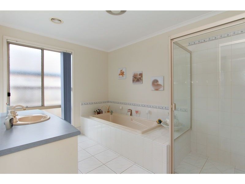 7 Somerset Place, Safety Beach VIC 3936