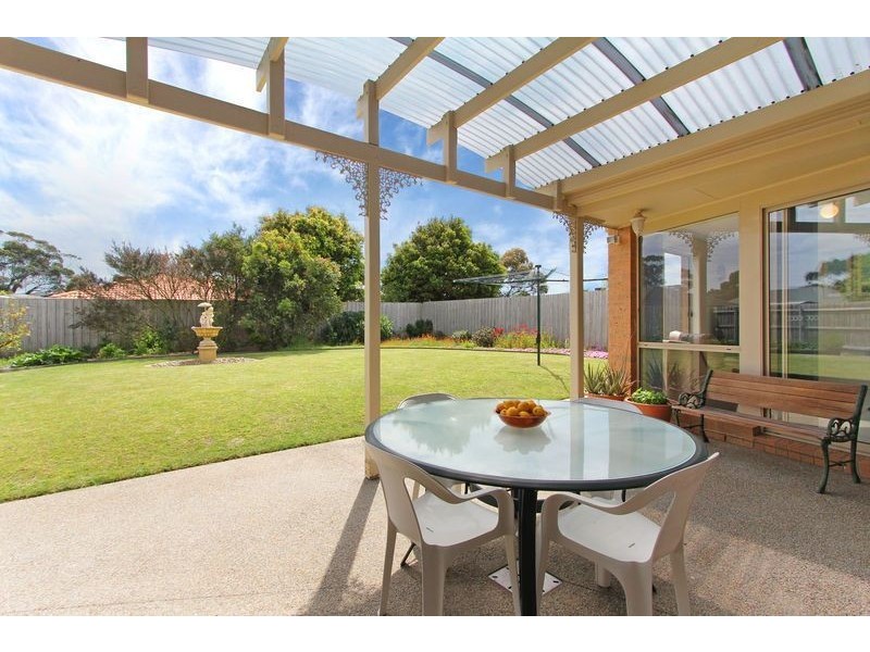 7 Somerset Place, Safety Beach VIC 3936