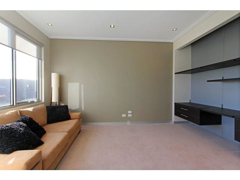 9 Helm Avenue, Safety Beach VIC 3936