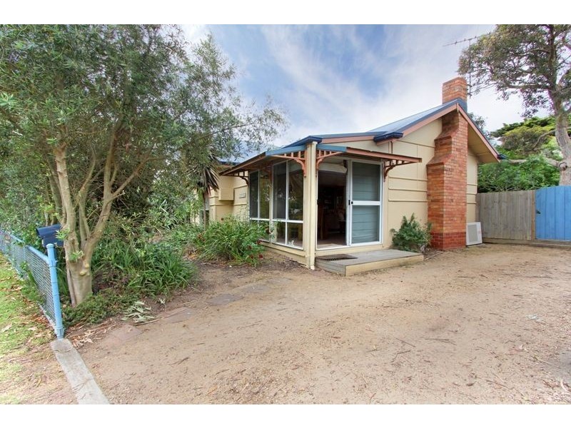 7 Marks Avenue, Rosebud VIC 3939