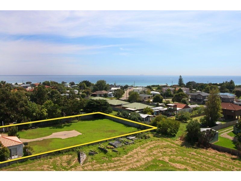 18-20 George Street, Safety Beach VIC 3936