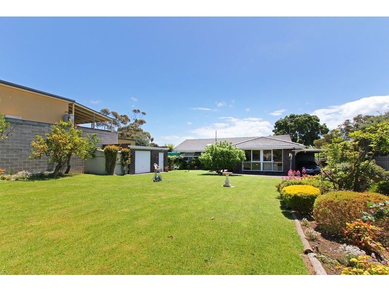 16 Thomas Street, Dromana VIC 3936