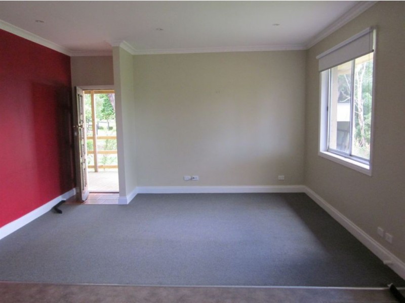 99 Donaldsons Rd, Red Hill VIC 3937