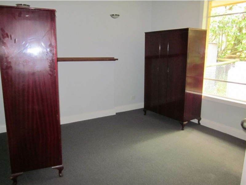 99 Donaldsons Rd, Red Hill VIC 3937