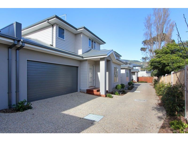 2/29 South Rd, Mccrae VIC 3938