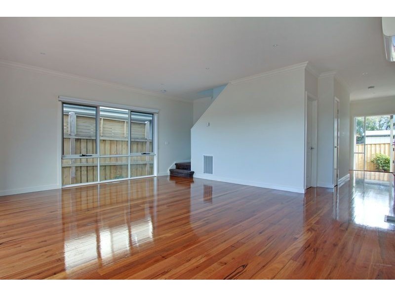 2/29 South Rd, Mccrae VIC 3938