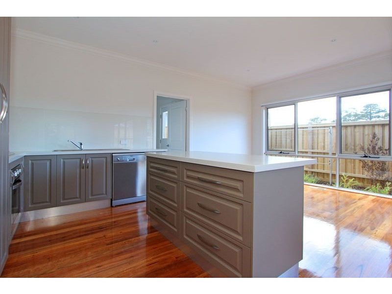 2/29 South Rd, Mccrae VIC 3938