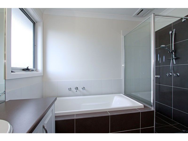 2/29 South Rd, Mccrae VIC 3938