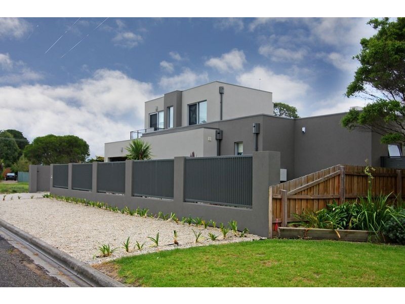 1b Davies Street, Safety Beach VIC 3936