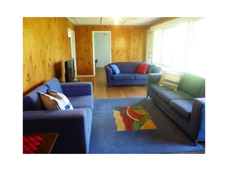 18 South Road, Mccrae VIC 3938