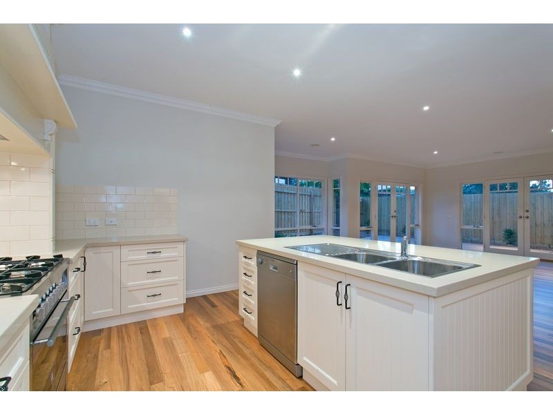 1b Dahlia Street, Dromana VIC 3936