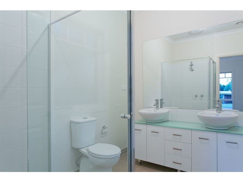 1b Dahlia Street, Dromana VIC 3936