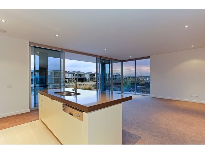 101a/83 Spinnaker Tce, Safety Beach VIC 3936