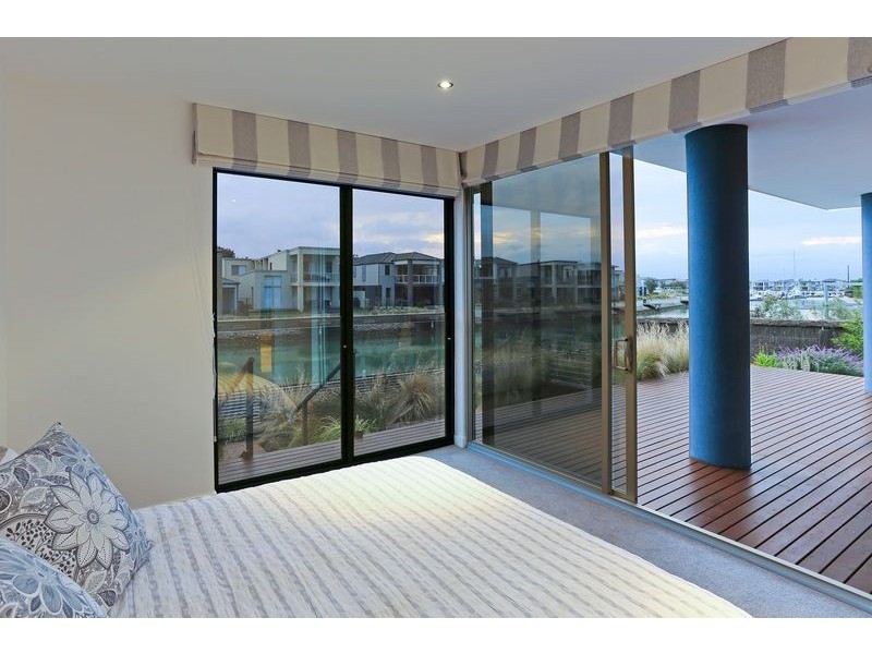 101a/83 Spinnaker Tce, Safety Beach VIC 3936