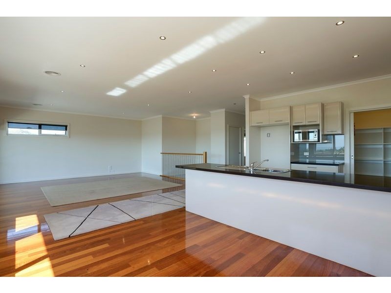 18 You Yangs Ave, Dromana VIC 3936
