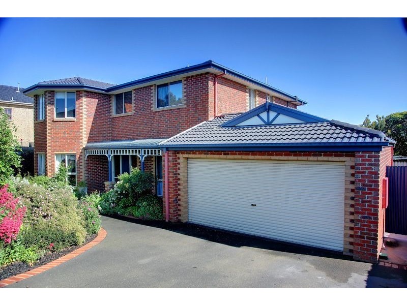 13 Thames Place, Mount Martha VIC 3934