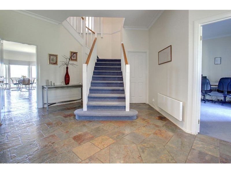 13 Thames Place, Mount Martha VIC 3934