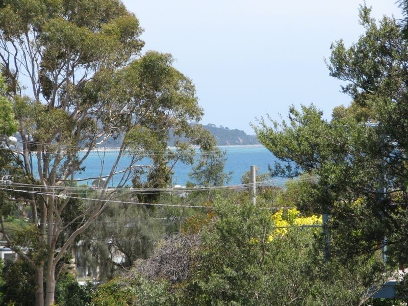 77 Bruce Road, Mount Martha VIC 3934