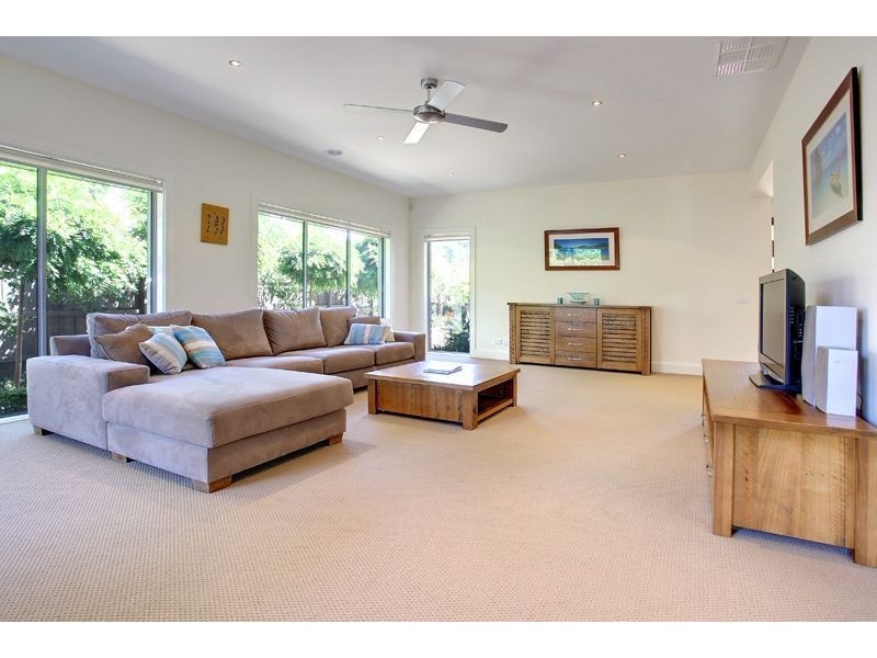 14 Shanns Avenue, Mount Martha VIC 3934