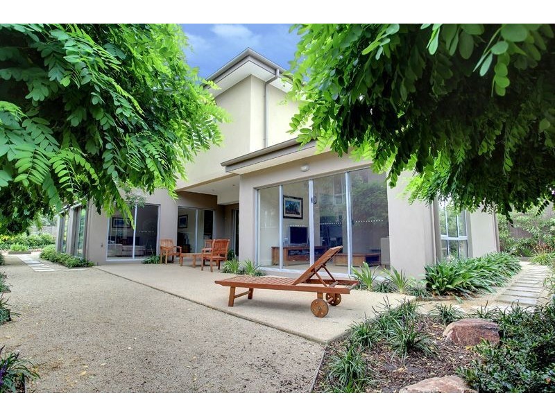 14 Shanns Avenue, Mount Martha VIC 3934