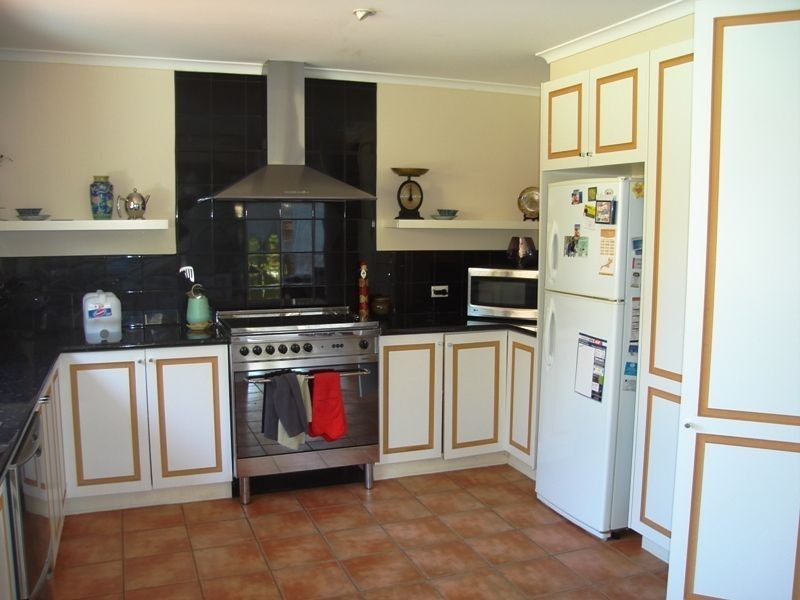 8 Asquith Avenue, Mount Martha VIC 3934