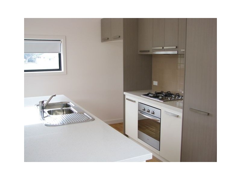 2/259 Dromana Prd, Safety Beach VIC 3936