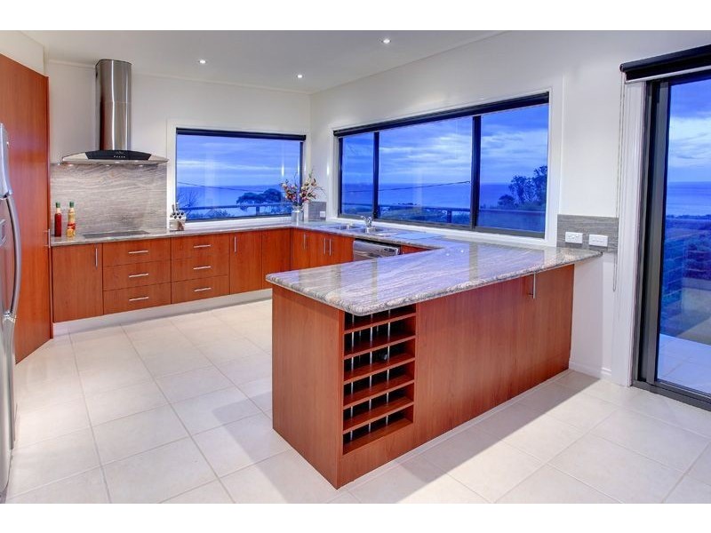 10 Hall Street, Mount Martha VIC 3934