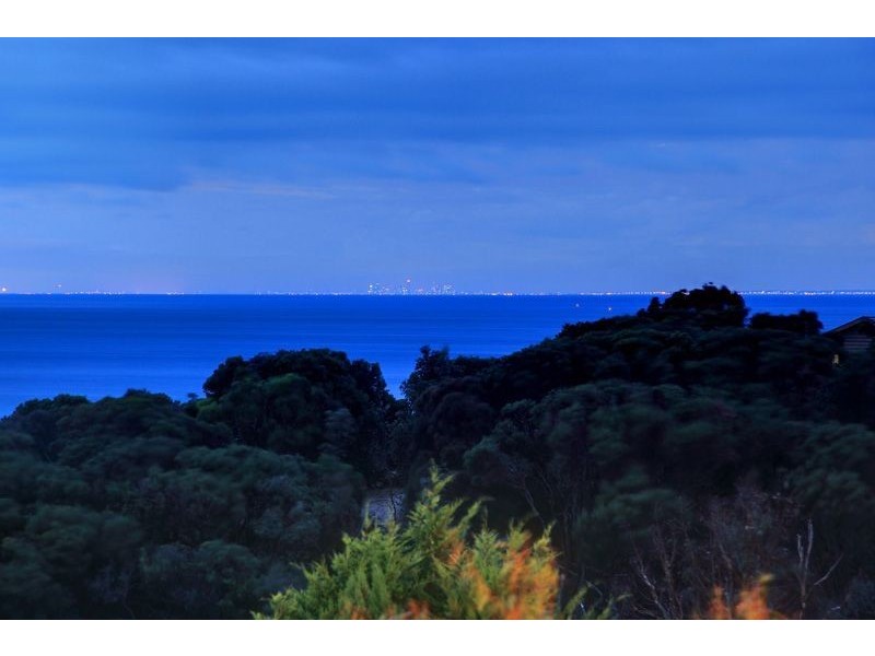 10 Hall Street, Mount Martha VIC 3934