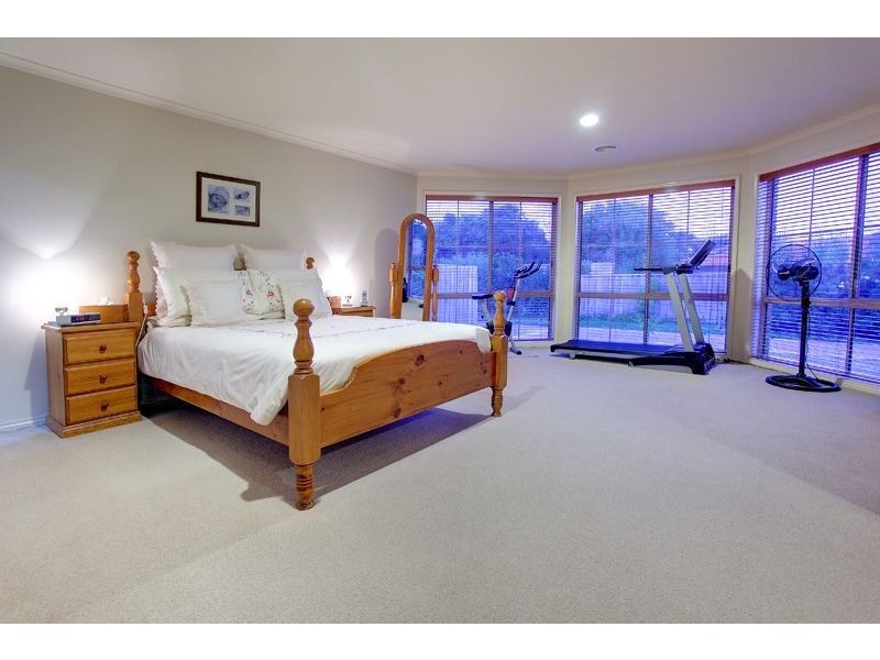 15 Beldarry Court, Mount Martha VIC 3934