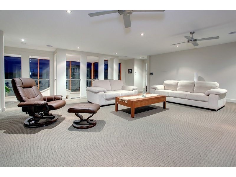 7 Sunhill Road, Mount Martha VIC 3934