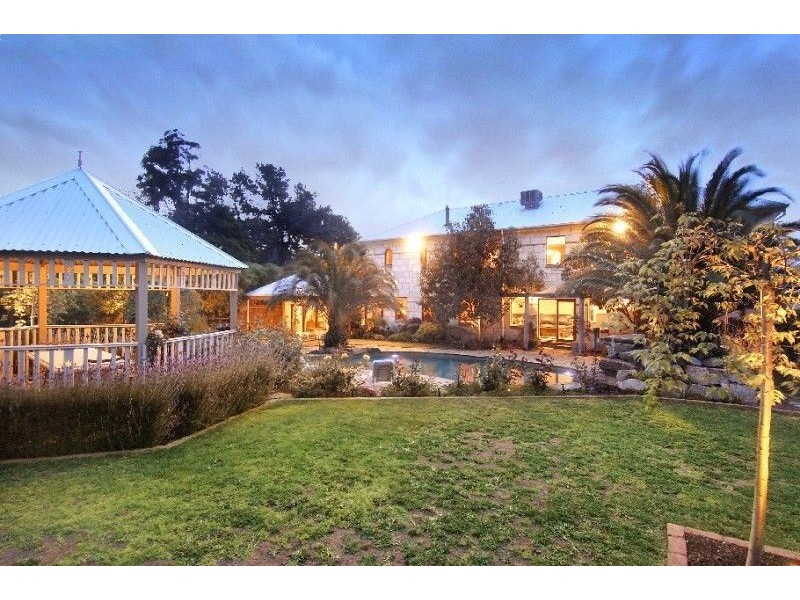 11 Elmie Terrace, Mount Martha VIC 3934