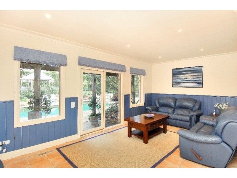 11 Elmie Terrace, Mount Martha VIC 3934